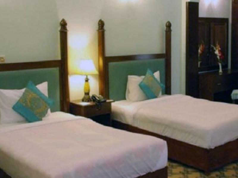 Mir Continental Hotel Muzaffarabad Exterior photo