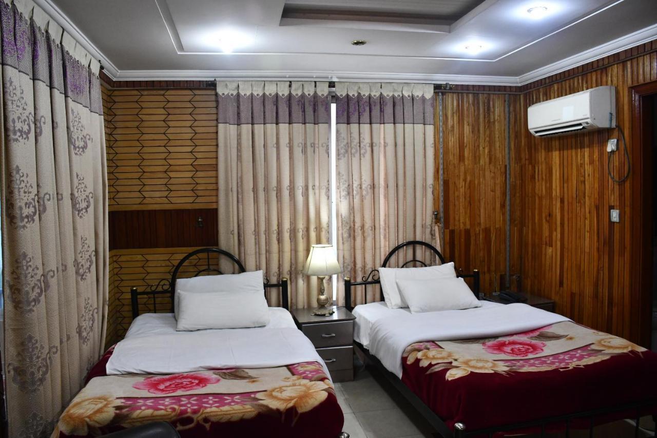 Mir Continental Hotel Muzaffarabad Exterior photo