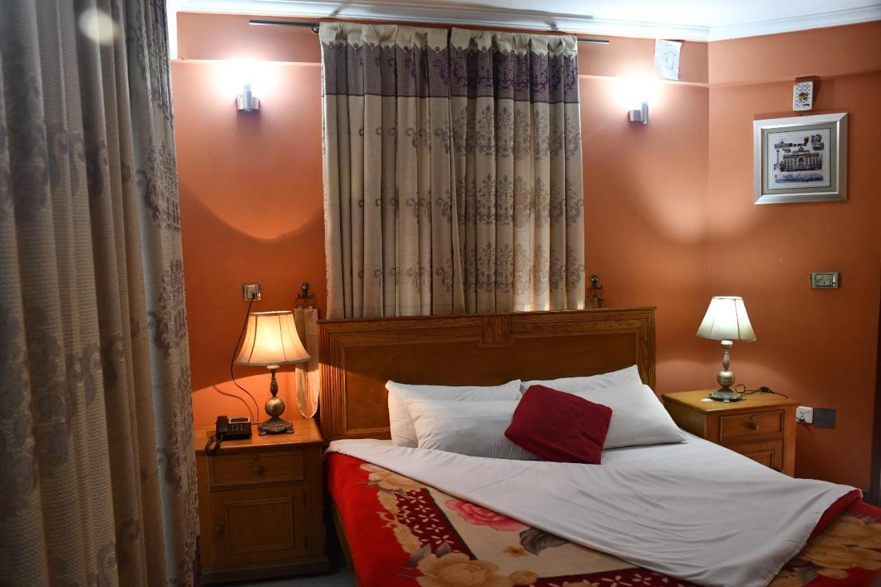 Mir Continental Hotel Muzaffarabad Exterior photo