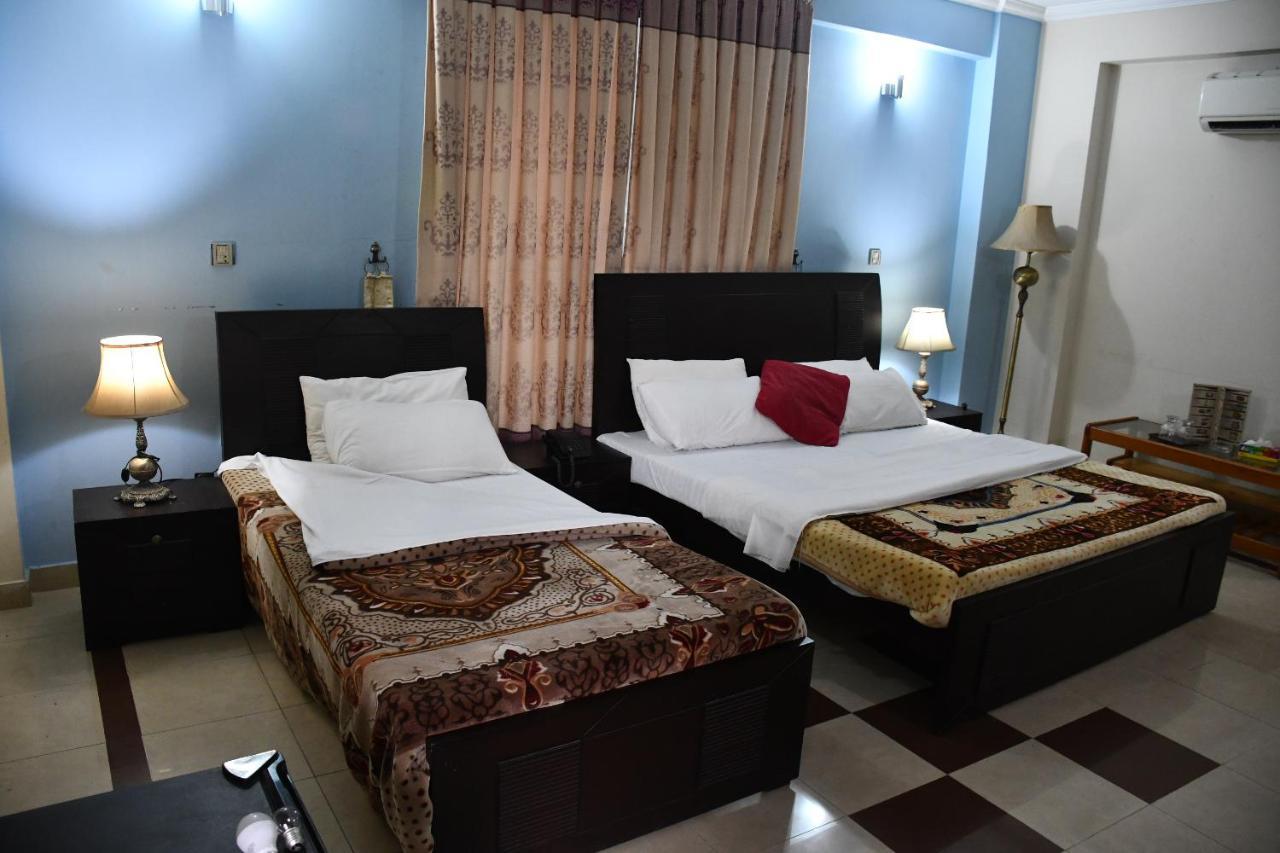 Mir Continental Hotel Muzaffarabad Exterior photo